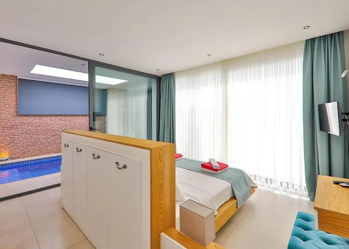 2 Bedroom Luxury Private Pool And Heated Indoor Pool 别墅 卡尔坎