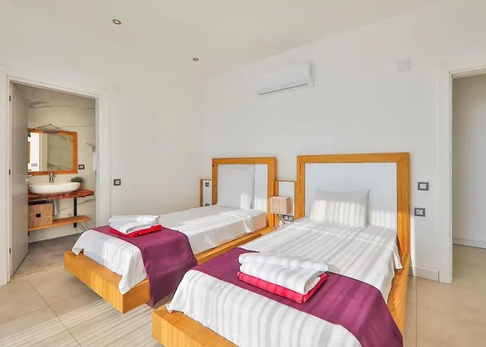 2 Bedroom Luxury Private Pool And Heated Indoor Pool 别墅 *