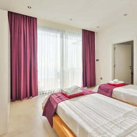 Villa 2 Bedroom Luxury Private Pool And Heated Indoor Pool
